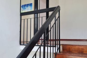 Corner lot! Double Storey Terrace House Taman Seroja, Bandar Baru Salak Tinggi, Sepang for Sale!