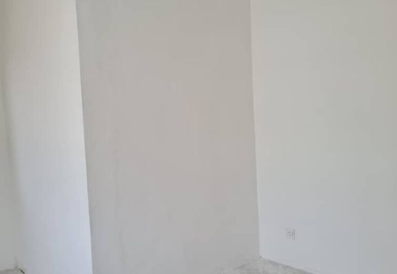 Corner lot! Double Storey Terrace House Taman Seroja, Bandar Baru Salak Tinggi, Sepang for Sale!