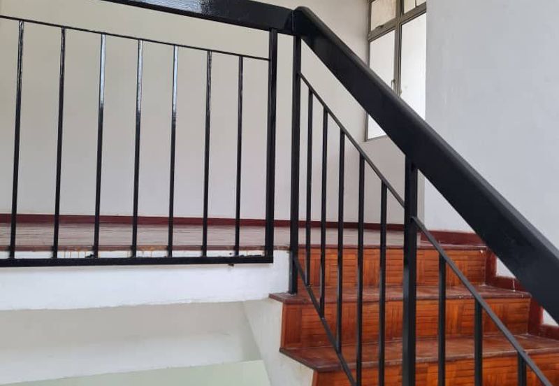 Corner lot! Double Storey Terrace House Taman Seroja, Bandar Baru Salak Tinggi, Sepang for Sale!