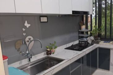 Townhouse Crescent Park Bandar Bukit Mahkota Bangi for Rent!