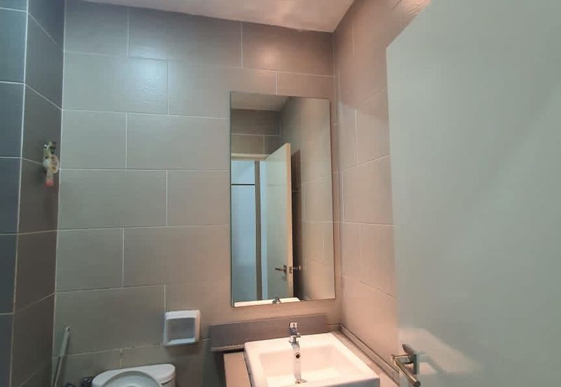 Townhouse Crescent Park Bandar Bukit Mahkota Bangi for Rent!