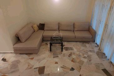 Double Storey Terrace House at Taman Bukit Mewah Kajang for Rent!