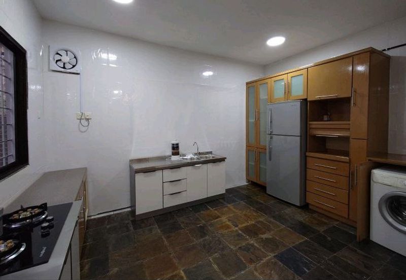 Double Storey Terrace House at Taman Bukit Mewah Kajang for Rent!