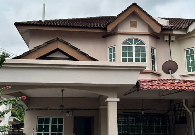 BEST LOCATION! Double Storey Terrace House at Seksyen 9 Bangi for Rent!