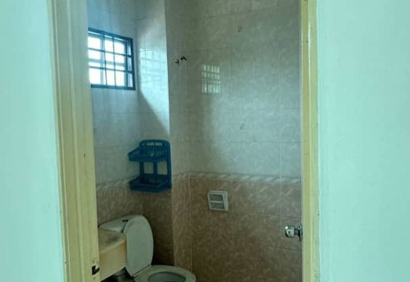 BEST LOCATION! Double Storey Terrace House at Seksyen 9 Bangi for Rent!