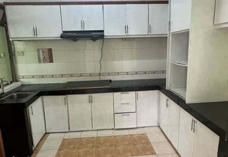 BEST LOCATION! Double Storey Terrace House at Seksyen 9 Bangi for Rent!