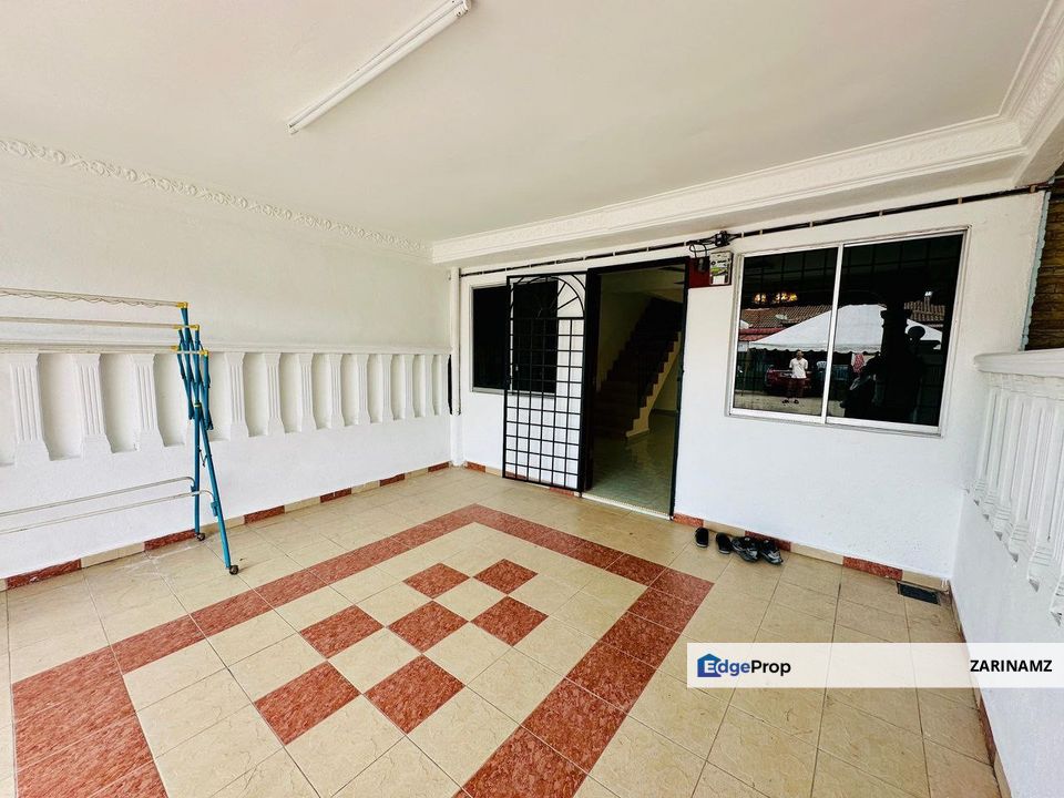 Single Storey Terrace House at Seksyen 1 Bandar Rinching for Rent!, Selangor, Semenyih