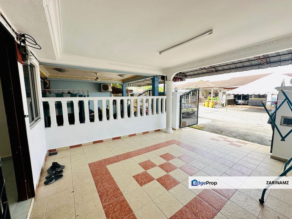 Single Storey Terrace House at Seksyen 1 Bandar Rinching for Rent!, Selangor, Semenyih