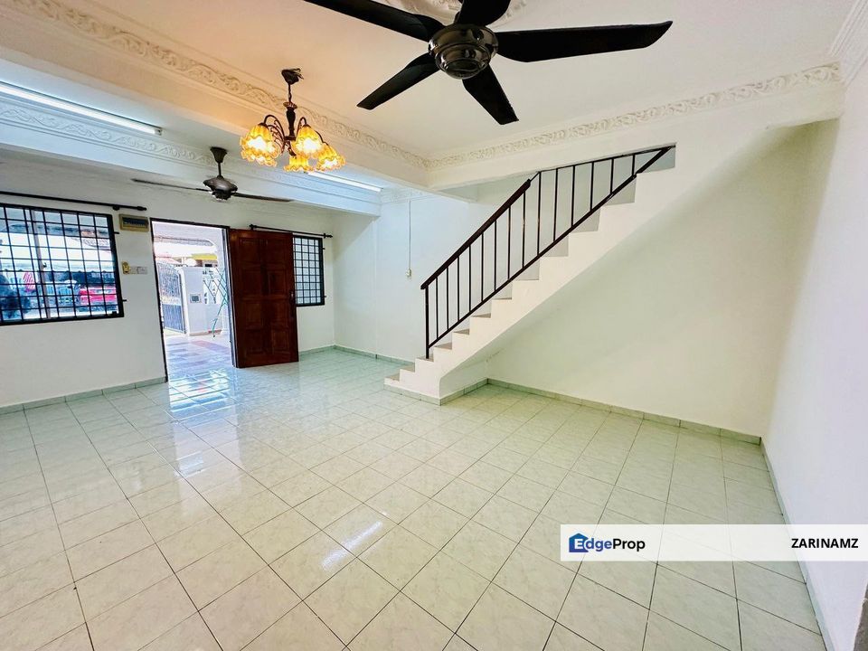 Single Storey Terrace House at Seksyen 1 Bandar Rinching for Rent!, Selangor, Semenyih