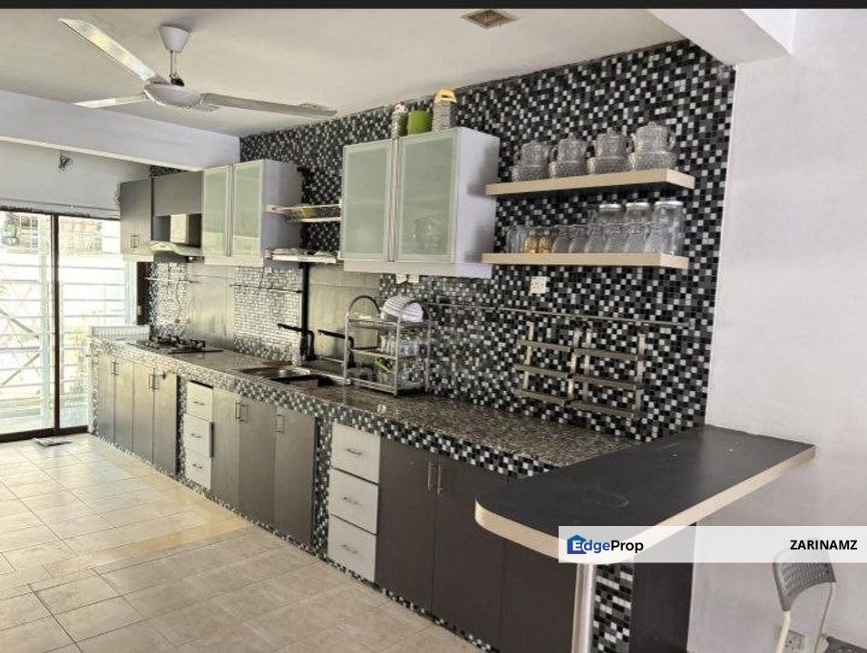Double Storey Terrace House at Taman Sutera Kajang Partially Furnished for Rent!, Selangor, Kajang
