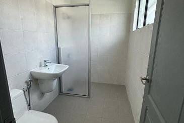 BEST DEAL! Semi D Taman Jernang Bangi for RENT!