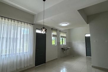 BEST DEAL! Semi D Taman Jernang Bangi for RENT!