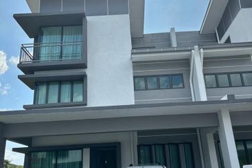 BEST DEAL! Semi D Taman Jernang Bangi for RENT!