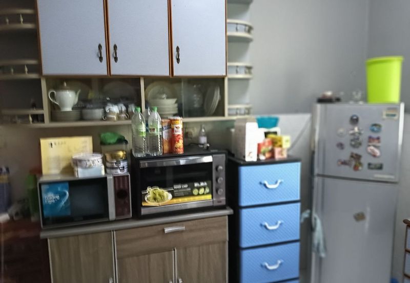 BEST LOCATION! Bungalow at Jalan Seri Teruntum Tanah Putih Kuantan Pahang for SALE!