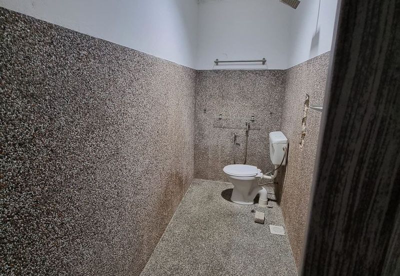 BEST DEAL! Landed House at Sungai Balak Kajang for RENT!