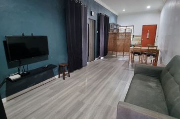 BEST DEAL! Landed House at Sungai Balak Kajang for RENT!