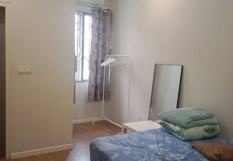 Fully Furnished! Double Storey Terrace at Serene Heights Bangi (Camelia Type) for RENT!