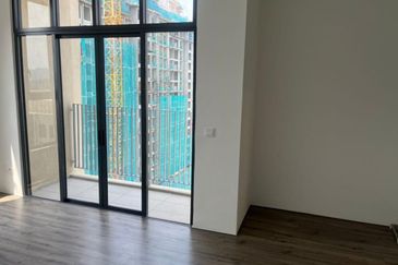 Henna Residence @ The Quartz