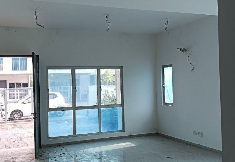 HOT DEAL! Corner lot! Double Storey Link House at Casawood Cybersouth for Sale!