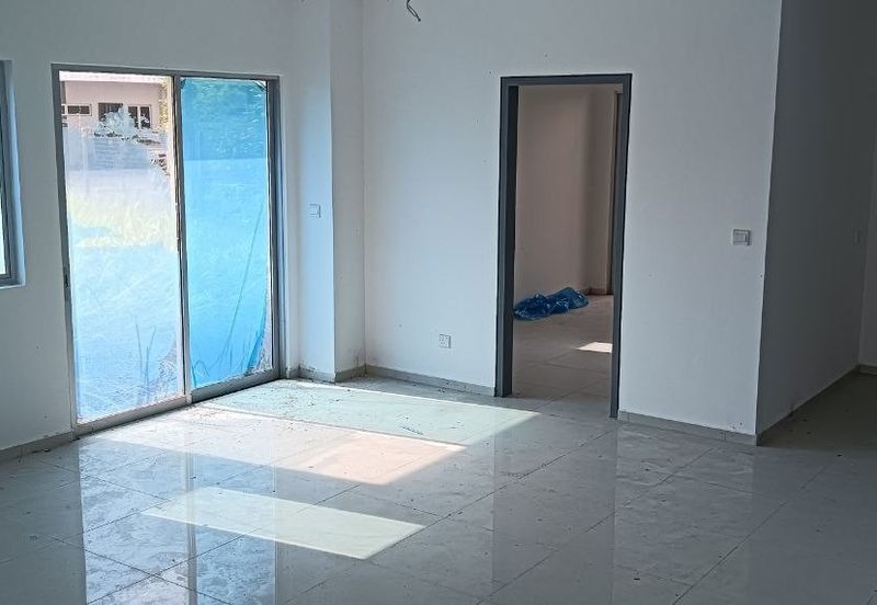 HOT DEAL! Corner lot! Double Storey Link House at Casawood Cybersouth for Sale!