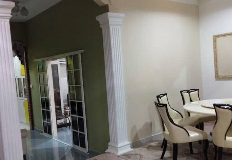 Bungalow Double Storey at Sungai Merab Bangi for Rent!