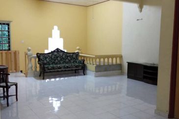 Bungalow Double Storey at Sungai Merab Bangi for Rent!