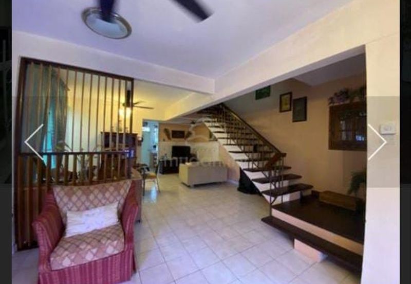 Double Storey Terrace D Sentral Bandar Seri Putra for Sale!