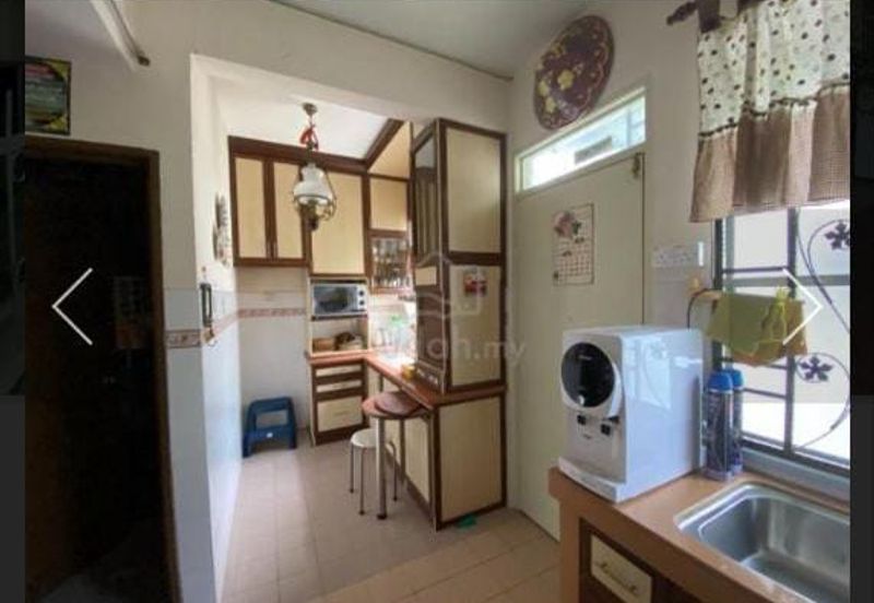 Double Storey Terrace D Sentral Bandar Seri Putra for Sale!