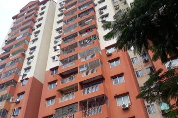Sri Raya Apartments