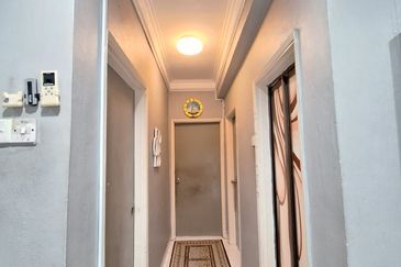 Tasik Heights Apartment