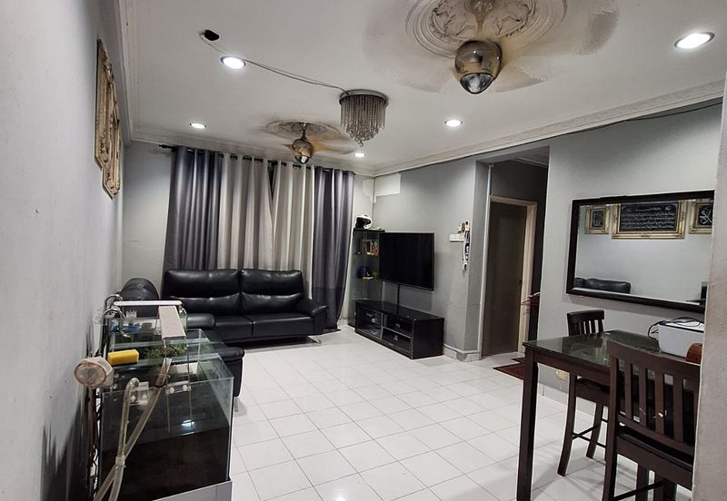 Tasik Heights Apartment
