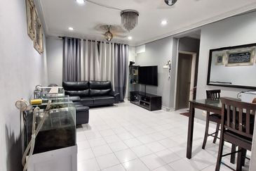 Tasik Heights Apartment