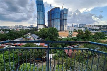 Tasik Heights Apartment