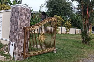 Bungalow Double Storey at Sungai Merab Bangi for Rent!