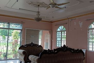 Bungalow Double Storey at Sungai Merab Bangi for Rent!