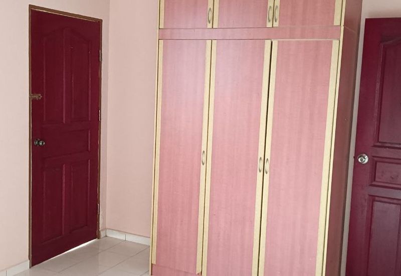 Bungalow Double Storey at Sungai Merab Bangi for Rent!
