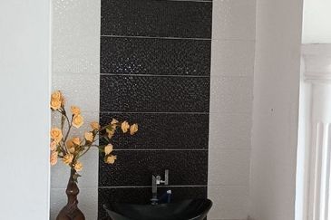 Bungalow Double Storey at Sungai Merab Bangi for Rent!