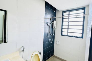 Bayu @ Pandan Jaya Condominium Ampang near KL for SALE!