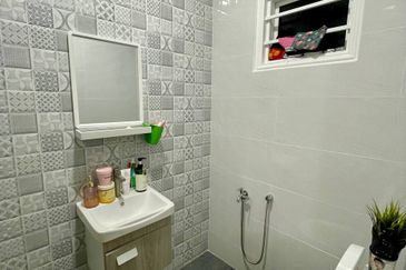 Bandar Tun Hussein Onn