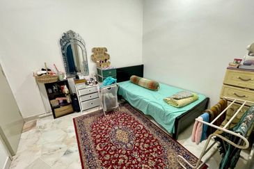 Bandar Tun Hussein Onn