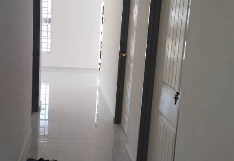 New Bungalow Single Storey, Desa Putra Sg. Merab for  Sale!