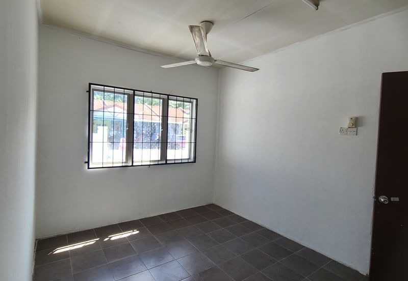 Taman Pinggiran Pedas