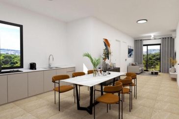 RUMAH SELANGORKU SALAK TINGGI FOR SALE! FREE Aircond & Kitchen Cabinet!