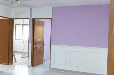 HOT DEAL! PANGSAPURI BLOCK E, DESA PANDAN FOR SALE!