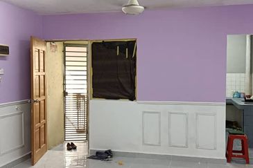 HOT DEAL! PANGSAPURI BLOCK E, DESA PANDAN FOR SALE!