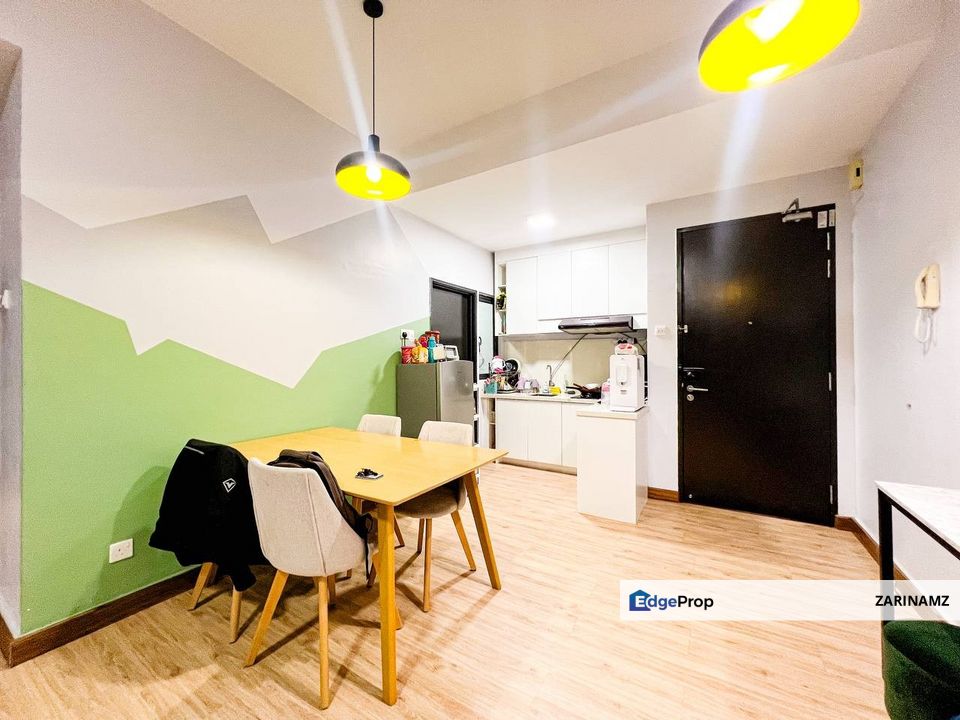 BEST DEAL! Partially Furnished! Kiara Plaza Service Residence for Sale!, Selangor, Semenyih