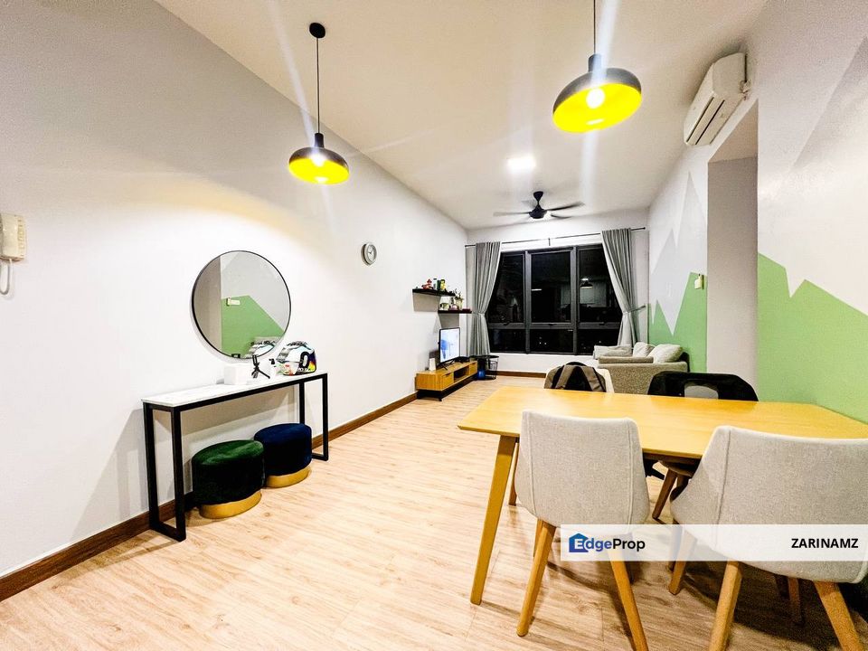 BEST DEAL! Partially Furnished! Kiara Plaza Service Residence for Sale!, Selangor, Semenyih