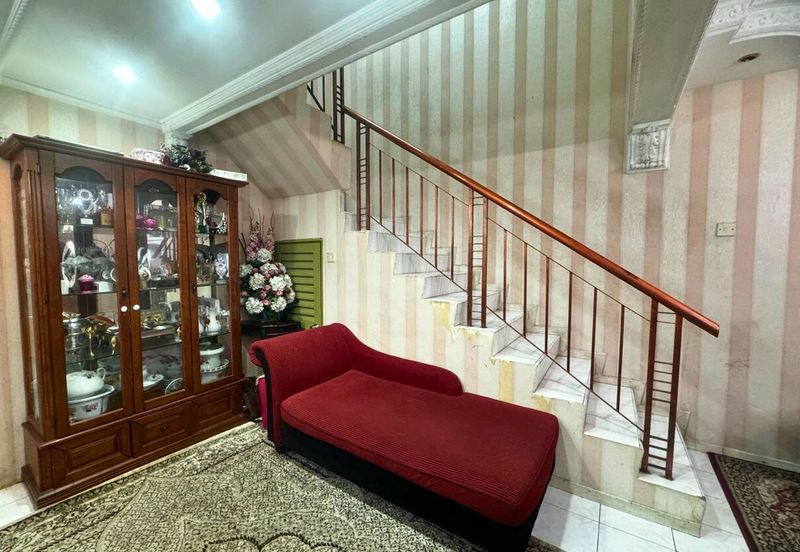 BEST DEAL! Renovated! Double Storey Terrace Damai Perdana, Cheras for Sale!