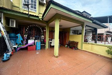 BEST DEAL! Renovated! Double Storey Terrace Damai Perdana, Cheras for Sale!