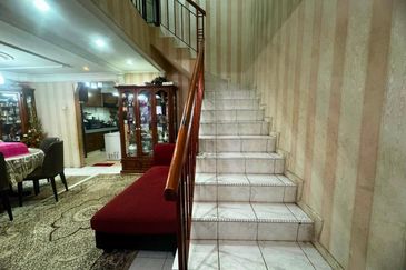 BEST DEAL! Renovated! Double Storey Terrace Damai Perdana, Cheras for Sale!